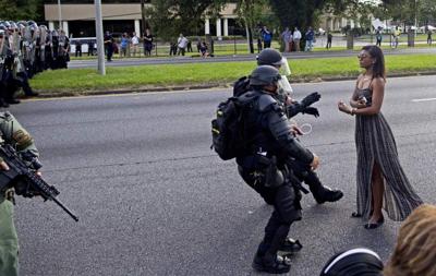 Update Pepsi Pulls Kendall Jenner Ad That Drew Criticism Comparison To Baton Rouge Protester S Arrest News Theadvocate Com