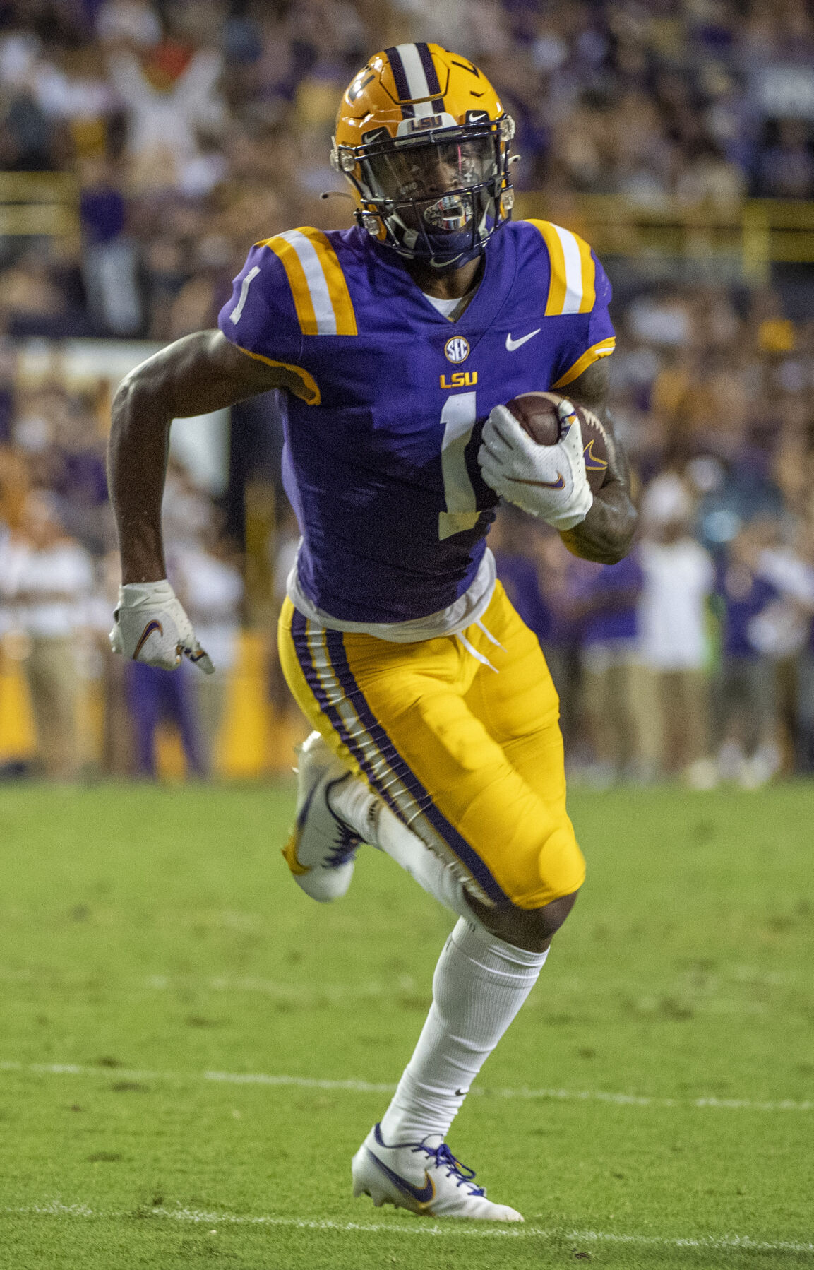 Kayshon Boutte Is The Next LSU Player To Wear Celebrated No. 7 Jersey ...