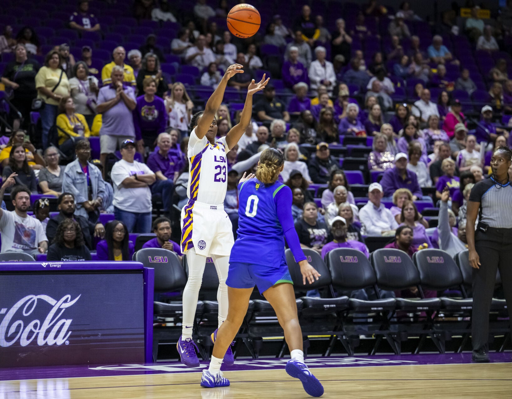 NO.lsuwomen.102326_3690 MJ.JPG