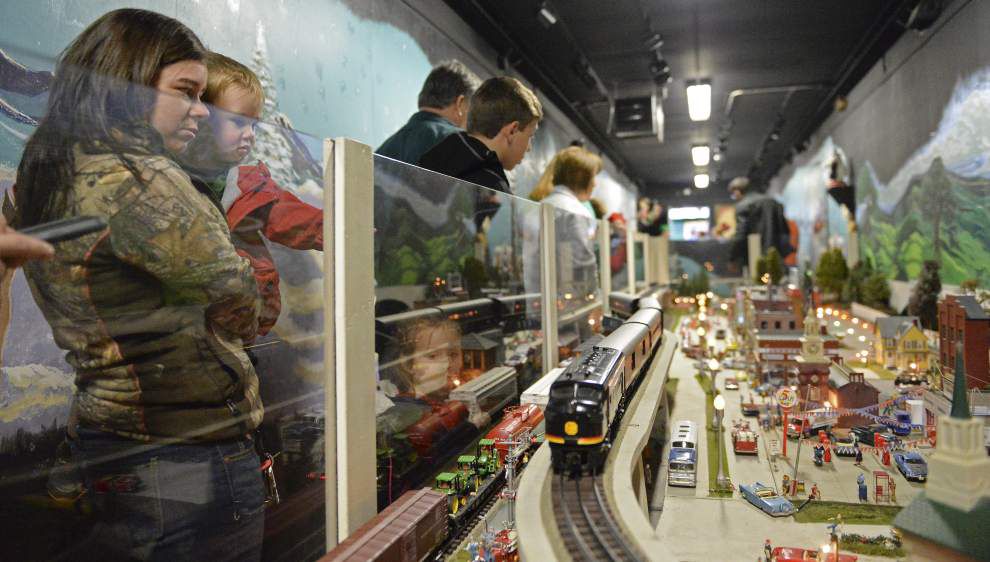 holiday express train track