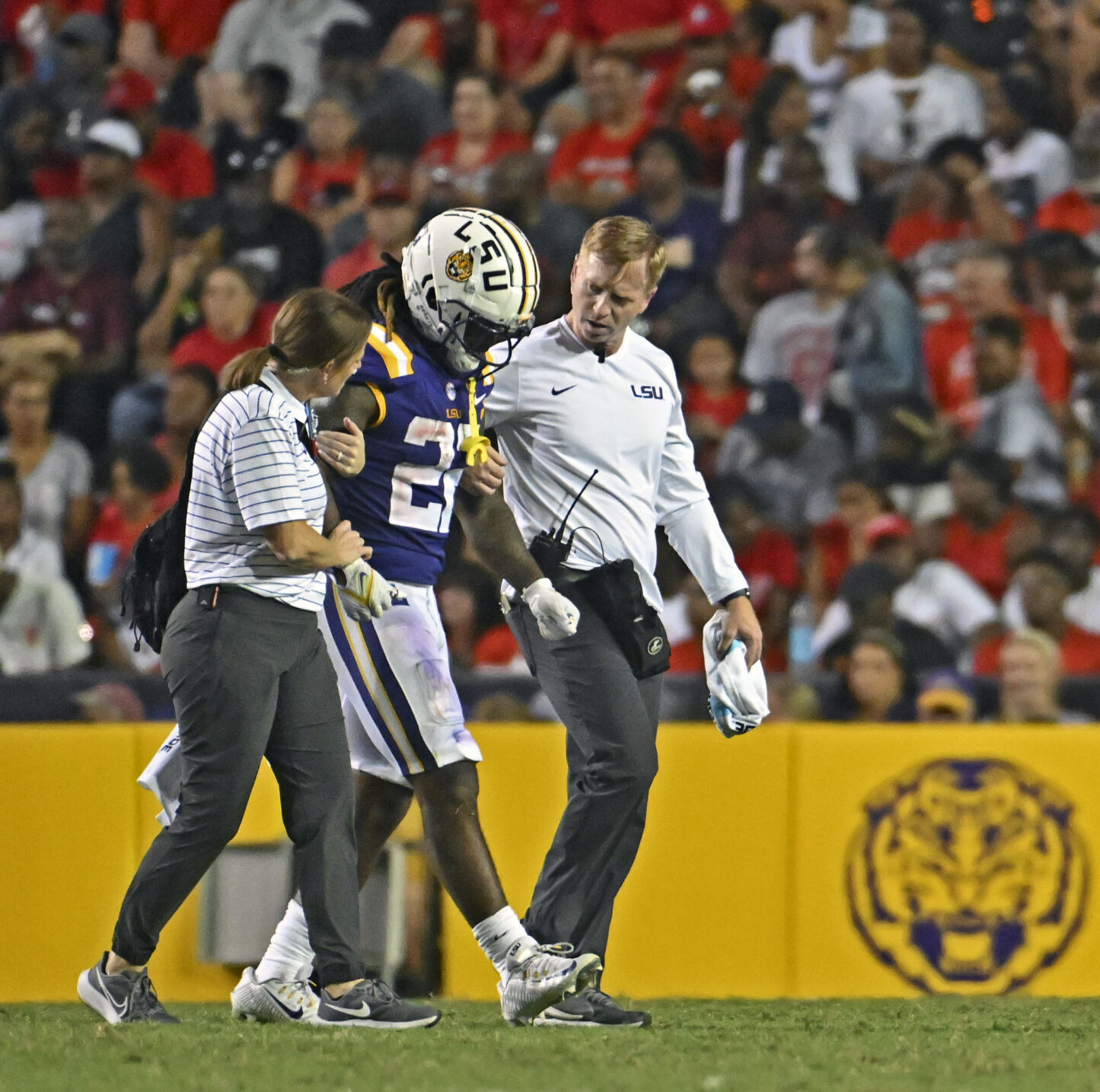 LSU's Brian Kelly Taking NFL Approach For Reporting Injuries | LSU ...