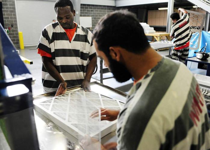 Lafayette Parish jail inmates learning skills — and local officials