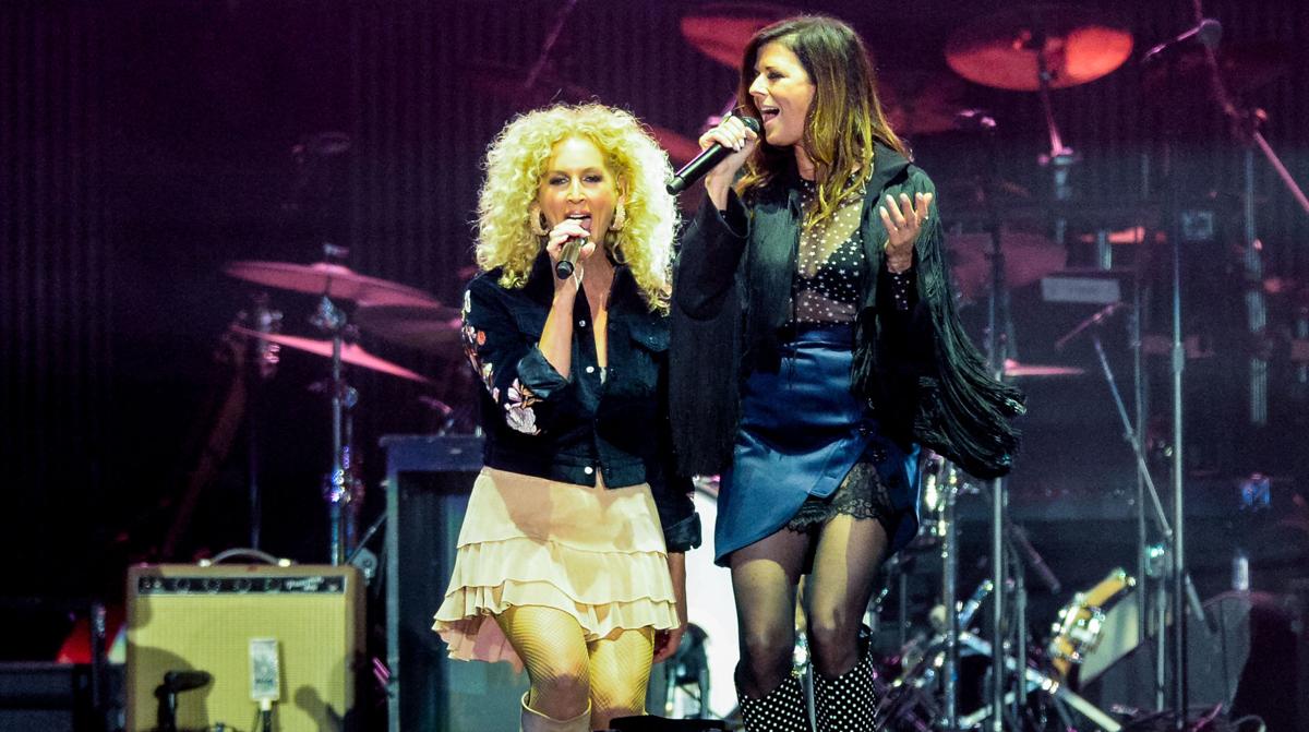 Little Big Town Bayou Super Fest Performance