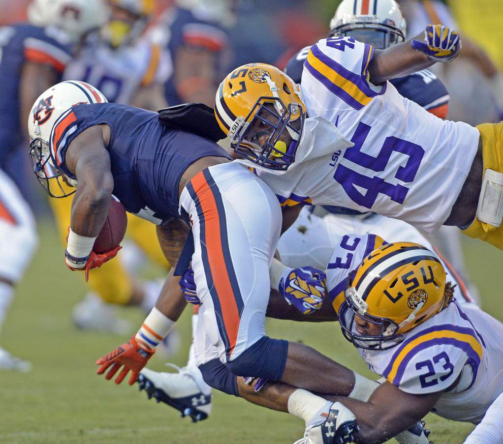 Video: LSU linebacker Deion Jones says he's seen Odell Beckham Jr. make plenty of special catches before _lowres