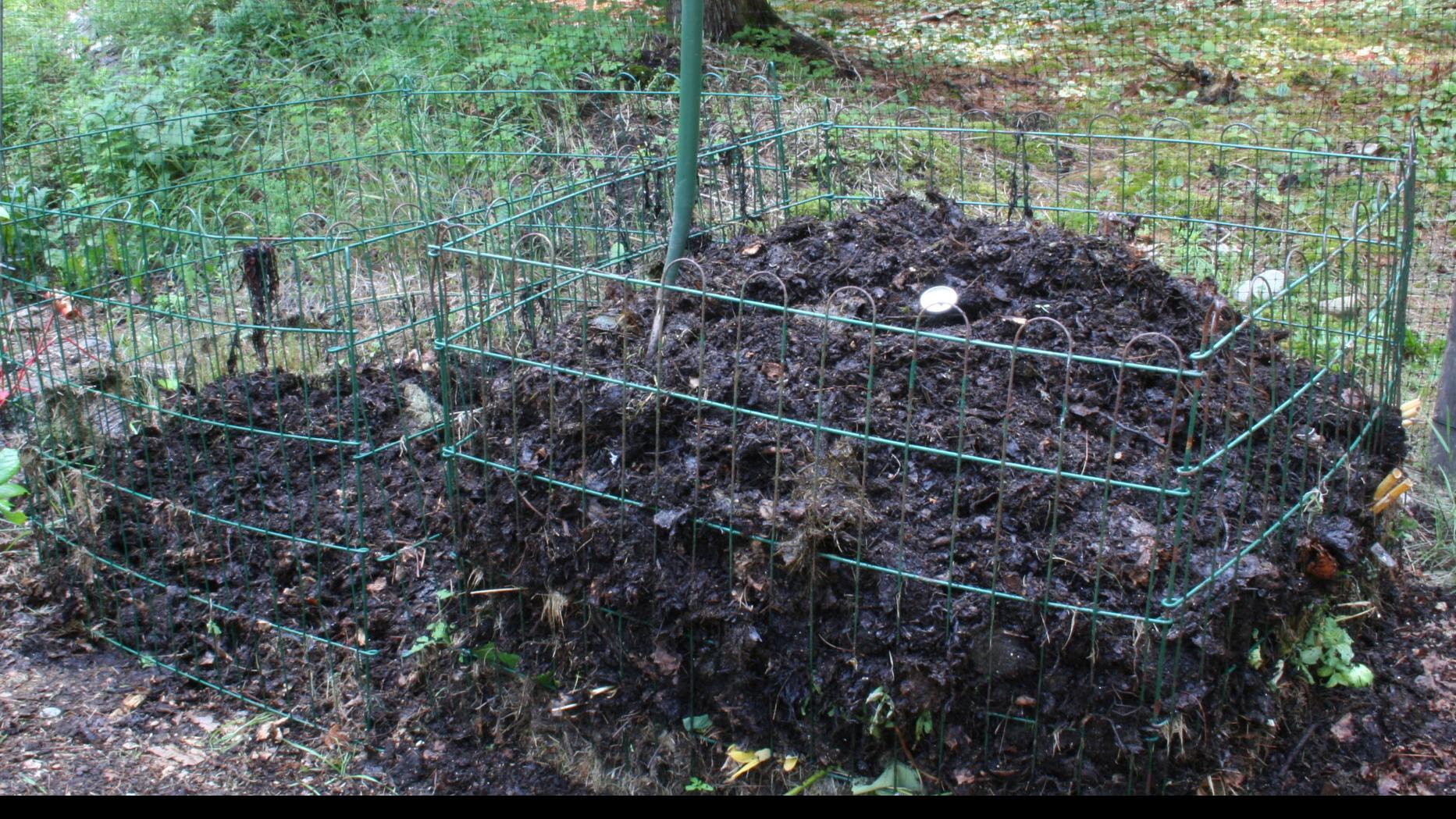 Lsu Agcenter Garden News It S A Good Time To Compost Fallen
