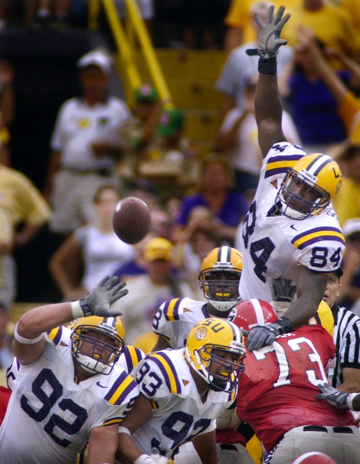 LSU causes one of three Georgia FG misses 2003.JPG