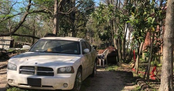 Young man found dead from gunshot wounds in vacant lot, Baton Rouge ...