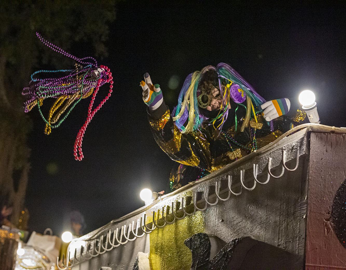 Photos Bayou Mardi Gras Parade rolls in New Iberia Photos