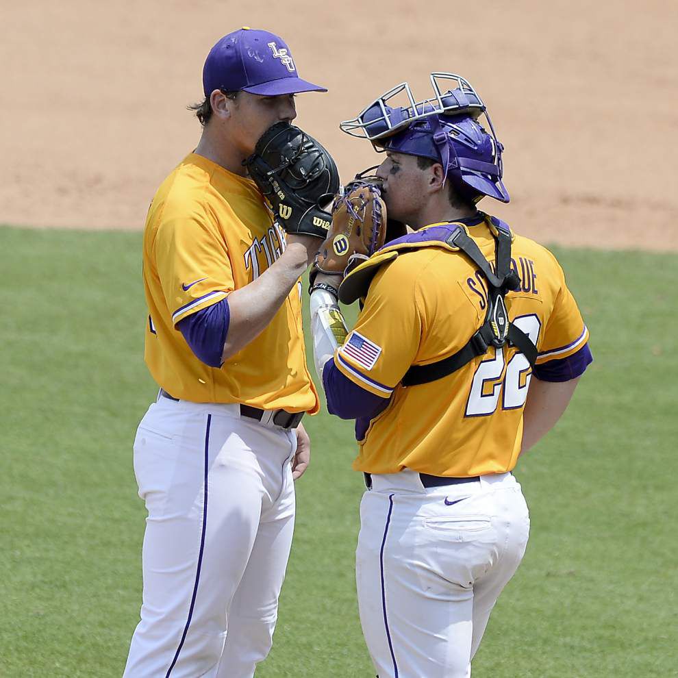 LSU baseball postgame: Tigers defeat Tennessee 9-4 _lowres