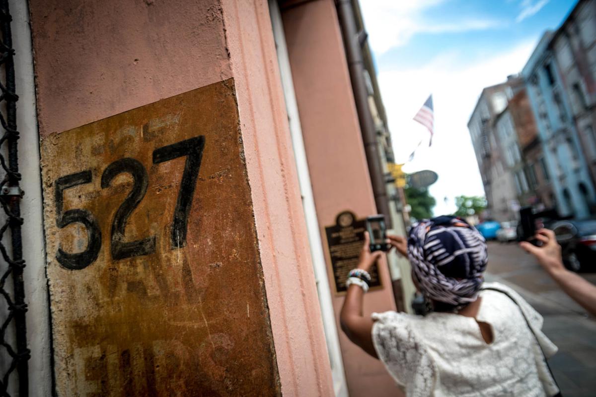 NO.blackpapers.061718.01230