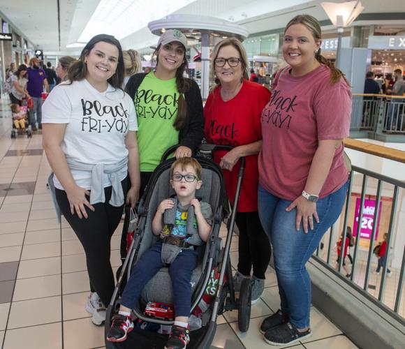 Black Friday shoppers hit Baton Rouge's Mall of Louisiana Courts