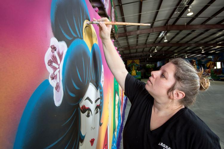 mardi gras decorators