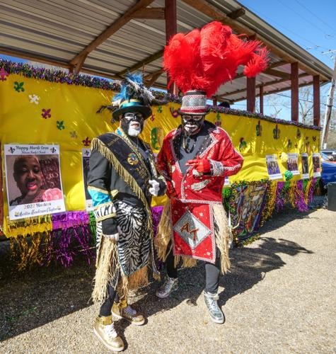 clinton mardi gras parade 2025