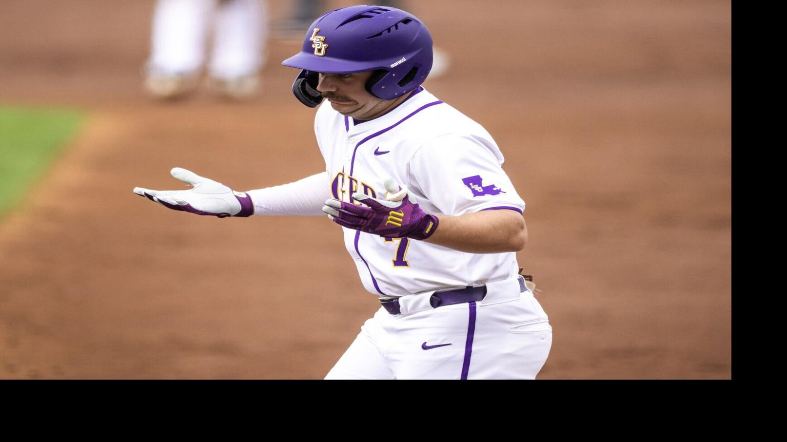 LSU baseball makes drastic lineup changes in Sunday’s blowout win over Milwaukee