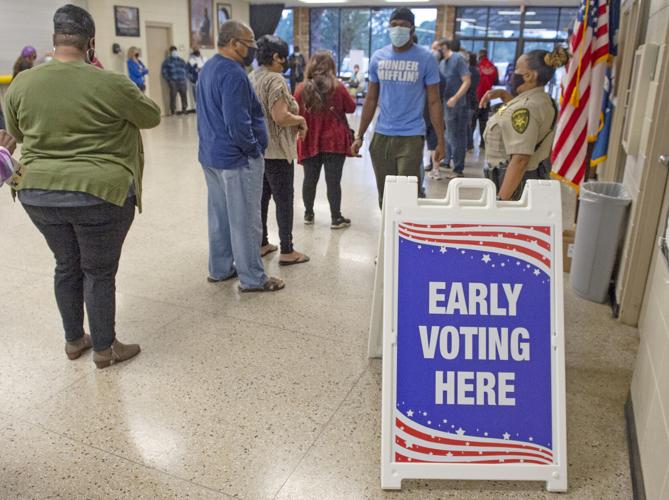 Long lines to vote early reported at three Lafayette Parish early