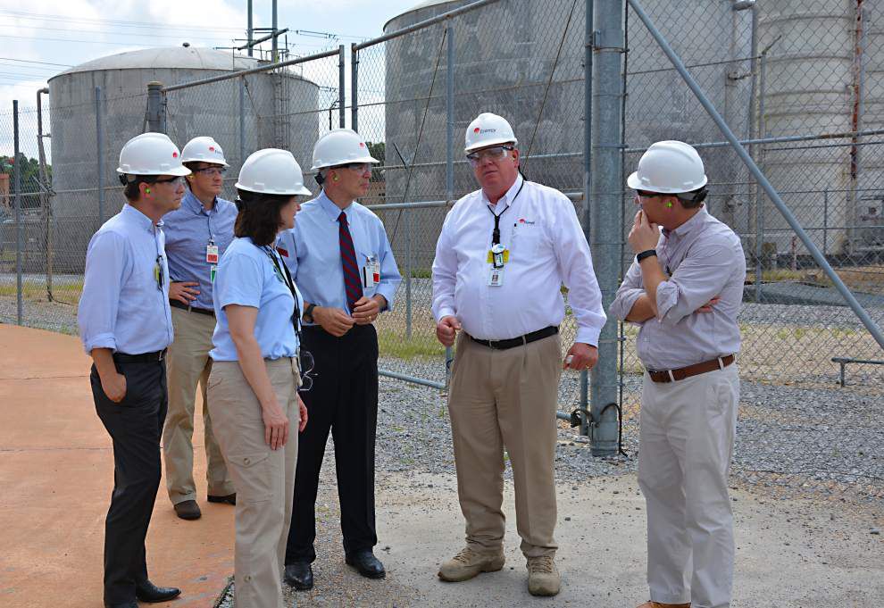 Rep. Abraham visits River Bend _lowres