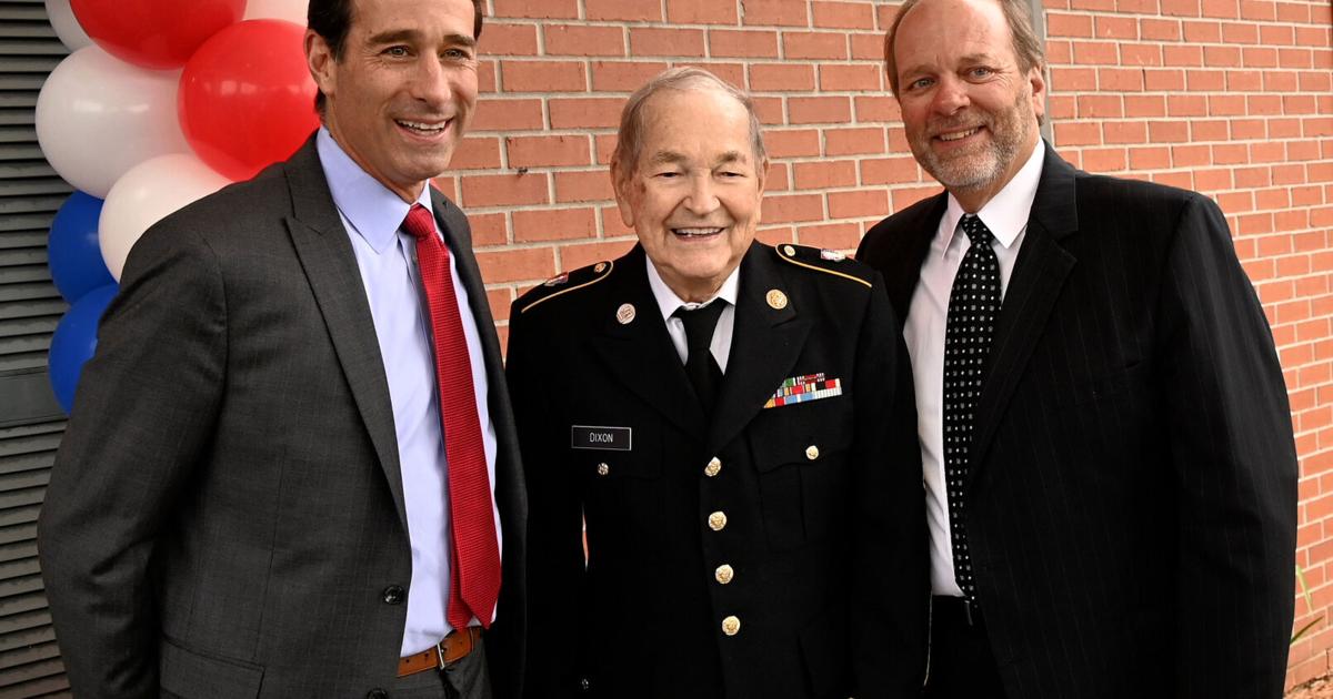 Zachary resident Dixon, Louisiana’s oldest living World War II veteran, dies Aug. 24 Zachary resident Dixon, Louisiana’s oldest living World War II veteran, dies Aug. 24