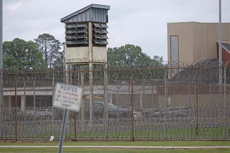 BR.prisonfeud.041924 HS 384.jpg