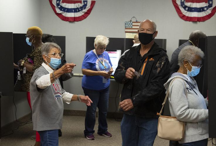 Long lines to vote early reported at three Lafayette Parish early