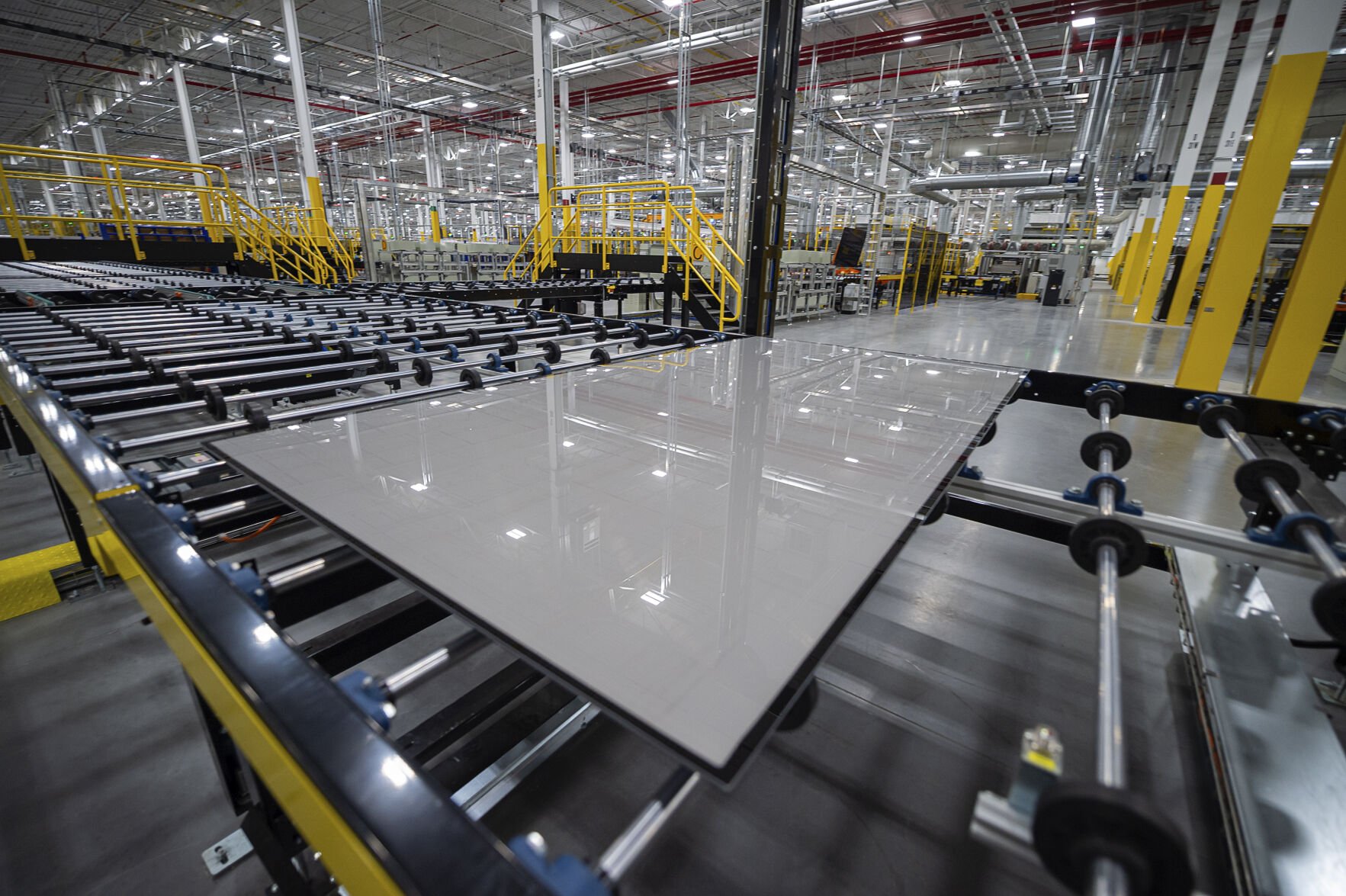 theadvocate.com - Adam Daigle - First Solar, others hail American manufacturing jobs as Iberia plant officially opens