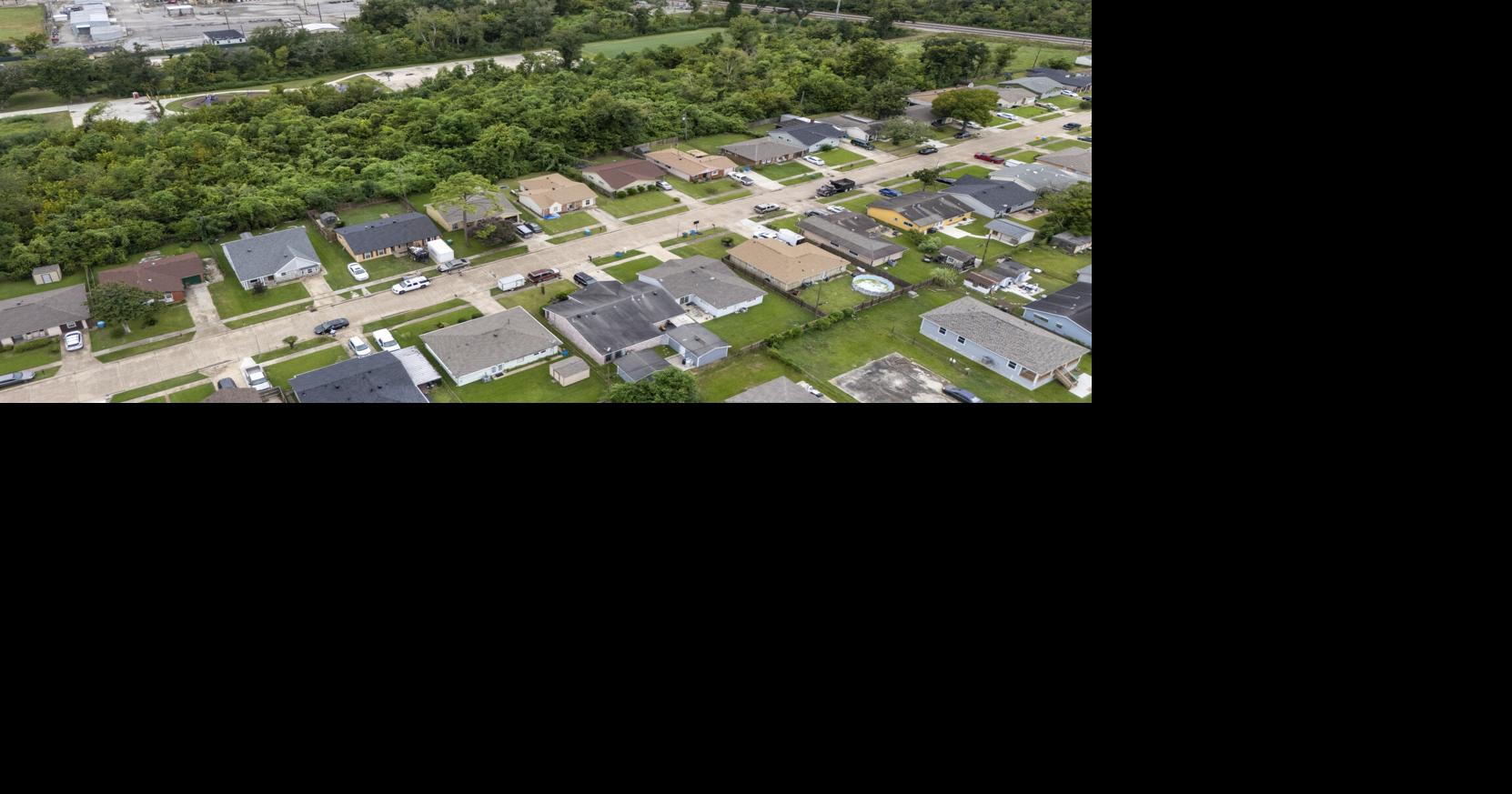 Louisiana tank farm faces expansion opposition amid years of complaints over smell