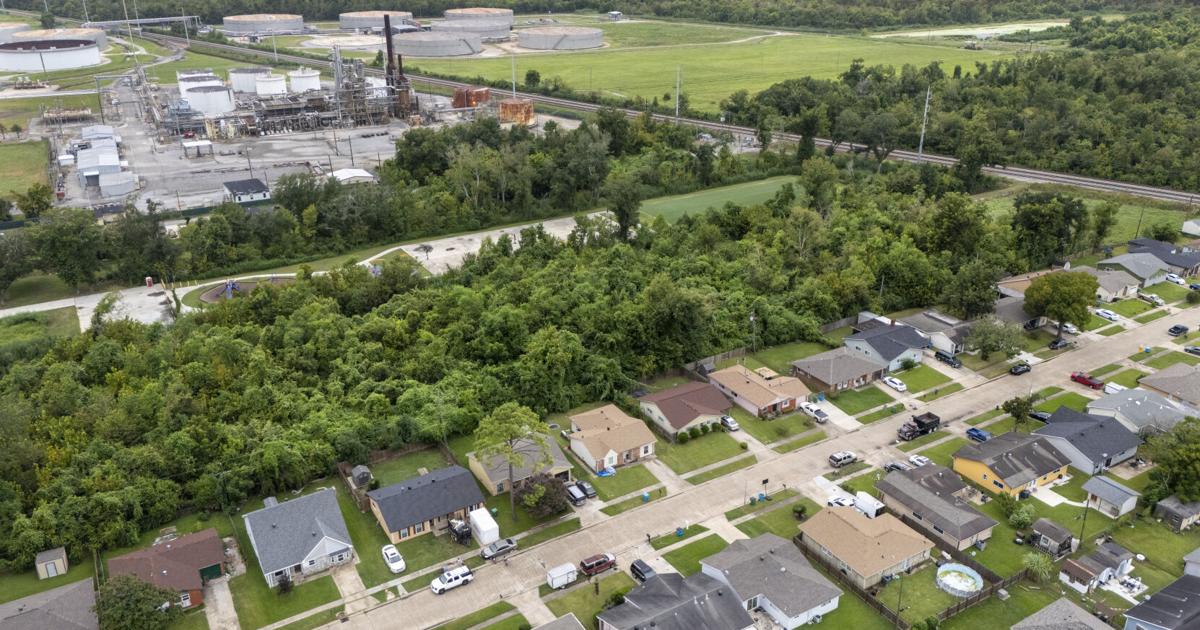 Louisiana tank farm faces expansion opposition amid years of complaints over smell