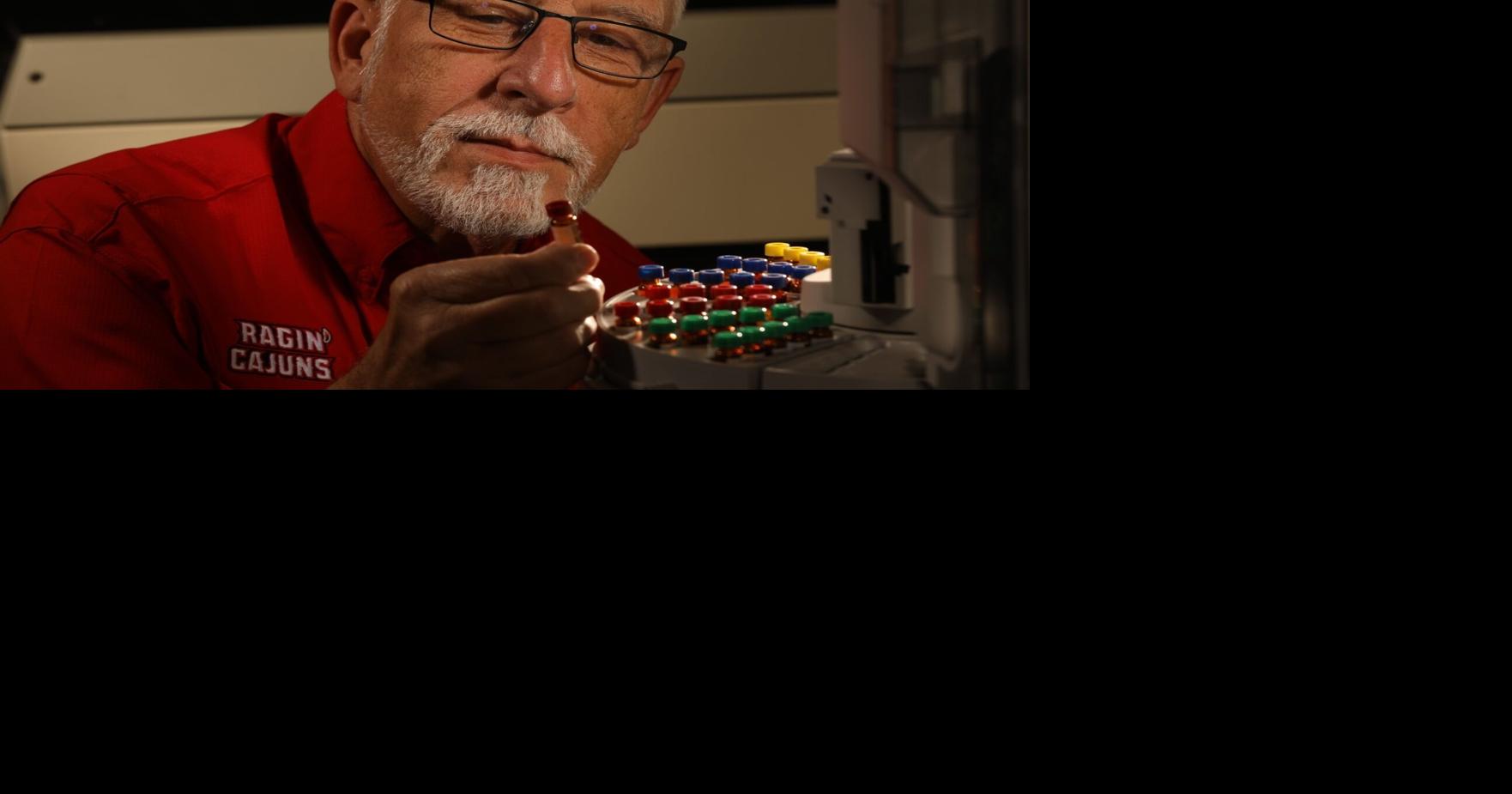 UL Lafayette researcher studies how water behaves on the moon to help future lunar farming