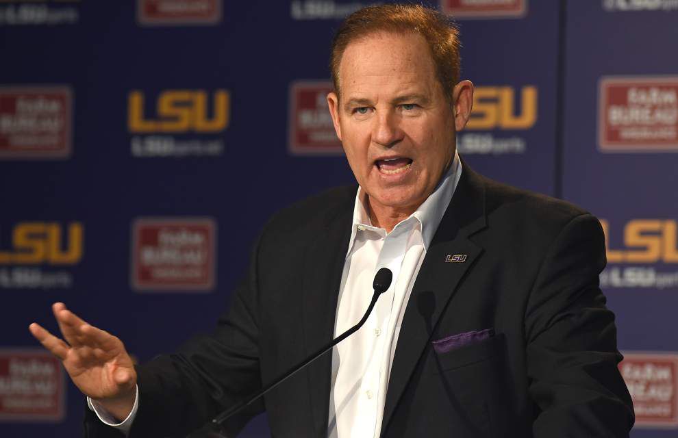 What would Bo do? Les Miles says Schembechler 'would have a very strong opinion,' and he'd 'listen and promptly take it' _lowres
