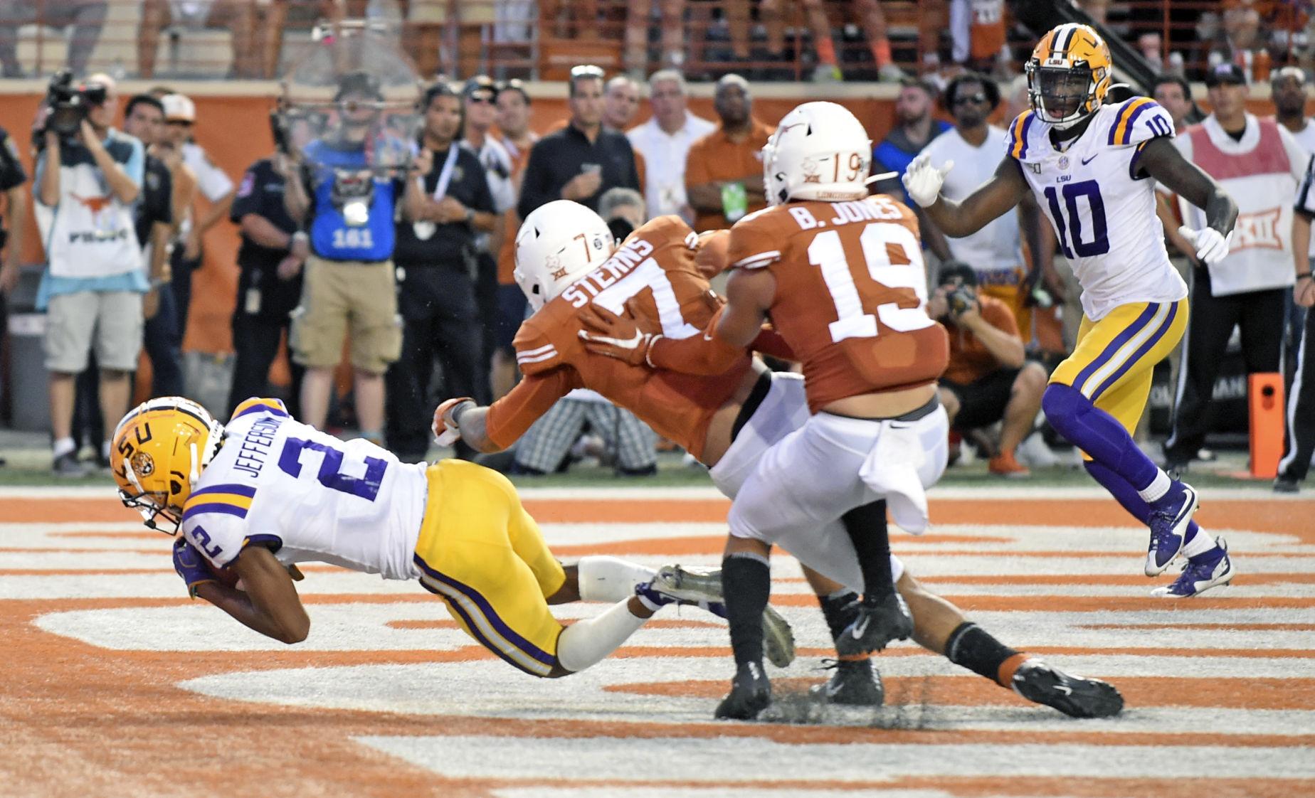 Texas vs. LSU photos See big catches, defensive stops and more from