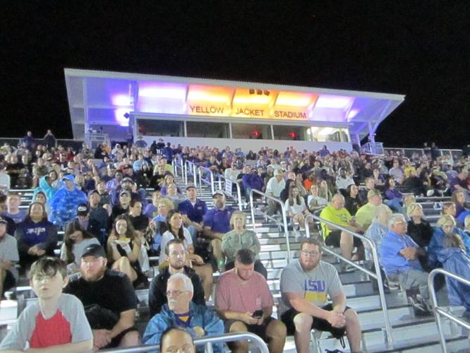 Opening of new Yellow Jacket Stadium delayed, Denham Springs High's  homecoming game moved to Walker High, officials say, News