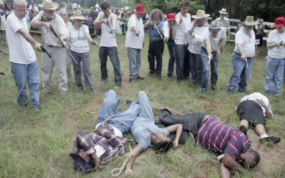 Last mass lynching in U.S. remains unsolved _lowres