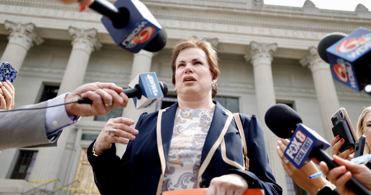 Who's Laurie White? This former judge is back in the spotlight after ...