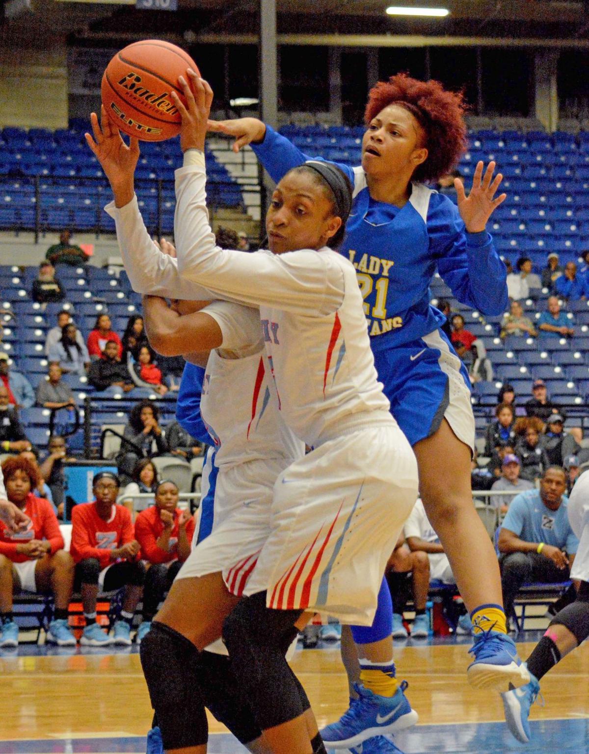 Nearly Flawless East Ascension Ousts Zachary 61 41 To Advance To
