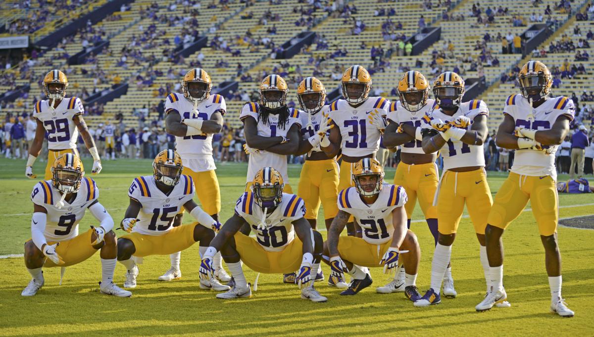 lsuchattanooga.091017 HS 472.JPG