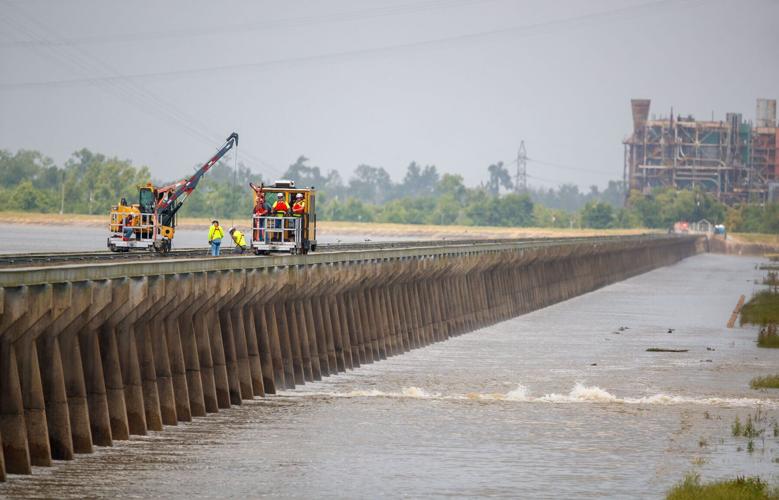 NO.spillwaytest.042225.0011.jpg