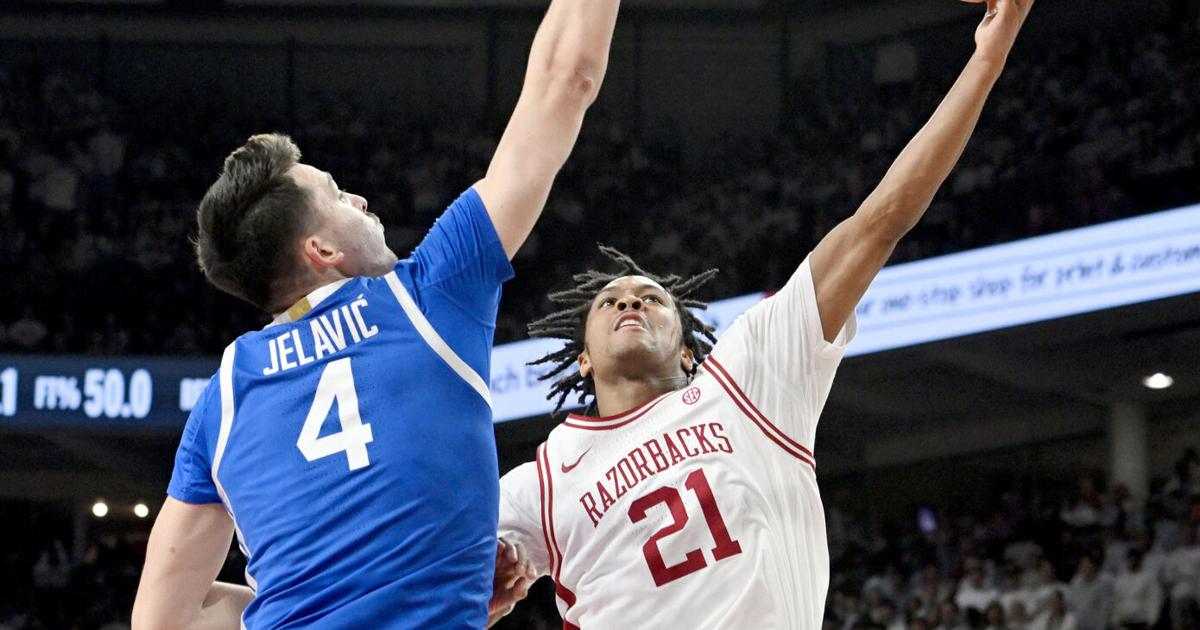 Brandon Razorback 77 Razorbacks outplayed, fall to Kentucky, 85-77 | Sports | thecabin.net
