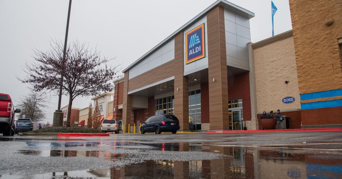 ALDI s Fans Flock To Conway Location For Grand Opening News aldi-s-fans-flock-to-conway-location-for-grand-opening-news