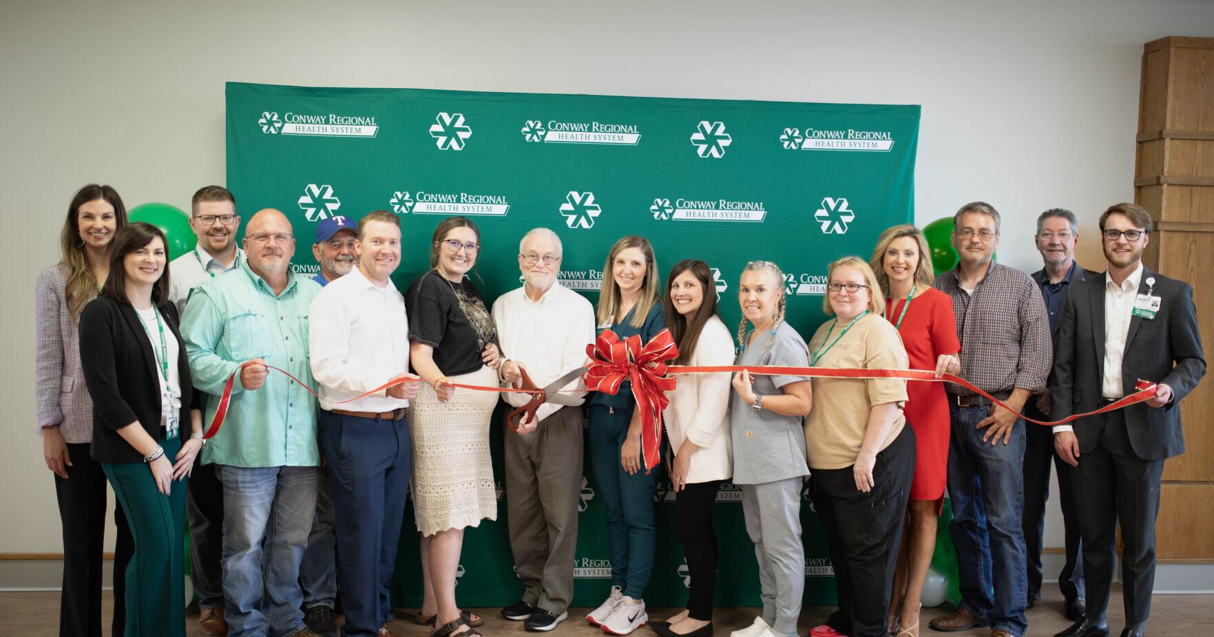 Conway Regional Clinton Medical Clinic celebrates ribbon cutting - Vimarsana News