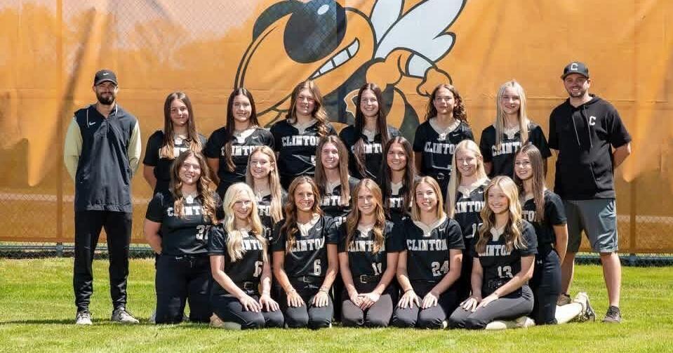 Lady Jackets' season ends in extra-inning loss to Warren