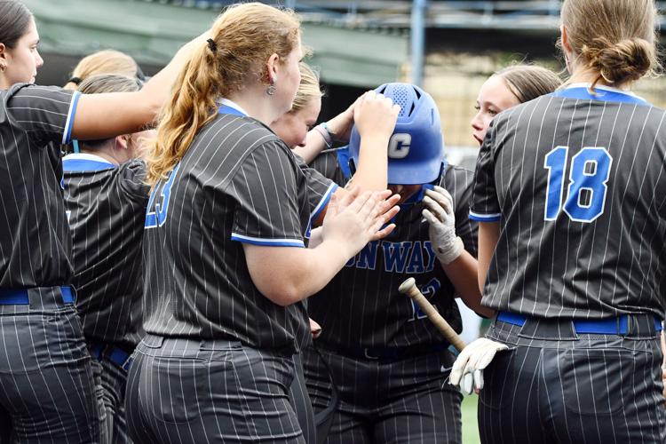 conway softball1.jpg
