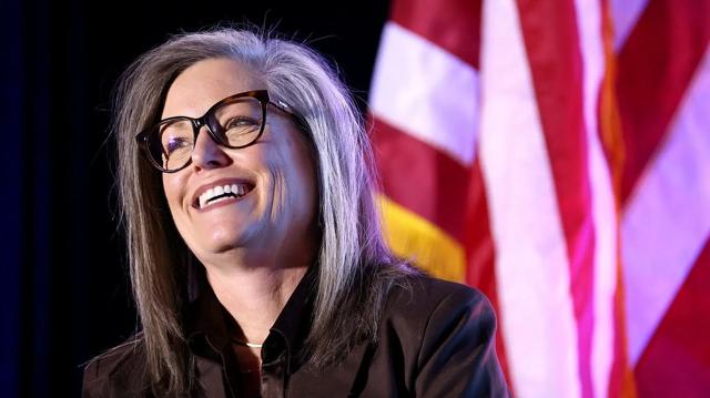 Poll: Hobbs has big lead in Arizona gubernatorial race