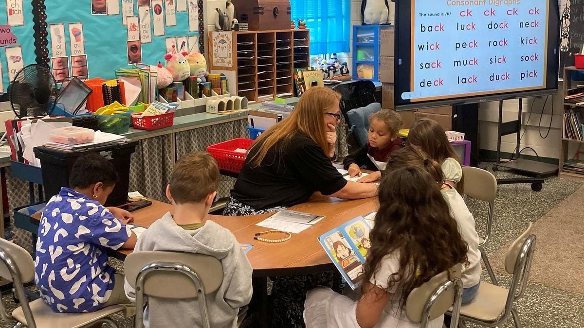 Bipartisan push to force private schools to follow same public school regs