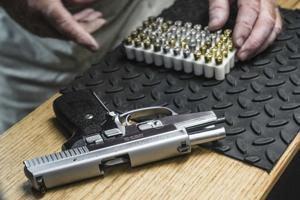 Gun rights groups plan lawsuits if Illinois lawmakers pass new restrictions