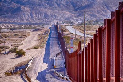 southern border wall Texas Mexico