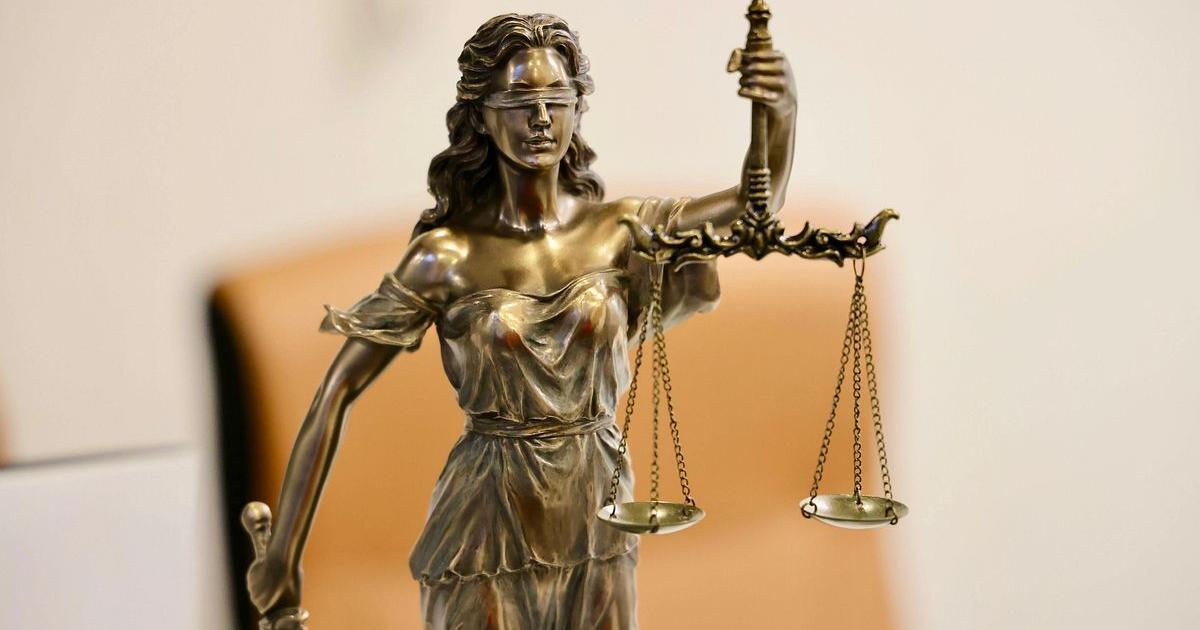 New Hampshire sued over anti-loitering law
