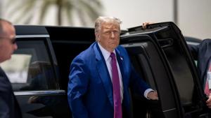 Trump sues the IRS for $10 billion