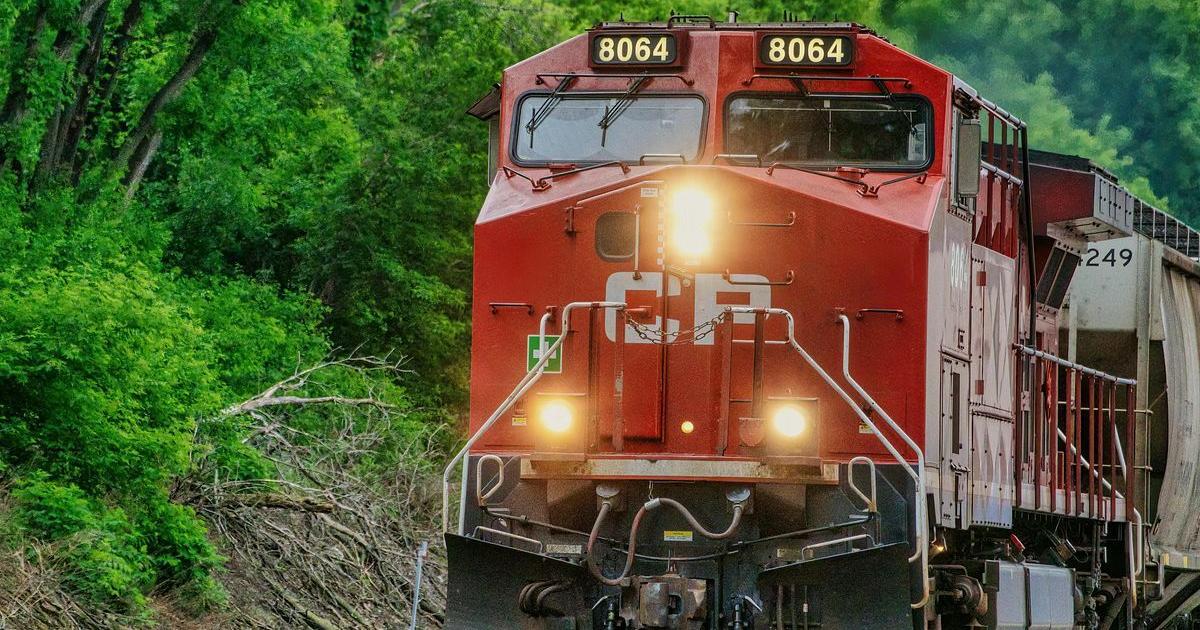 Union Pacific–Norfolk Southern merger draws more support as critics push back