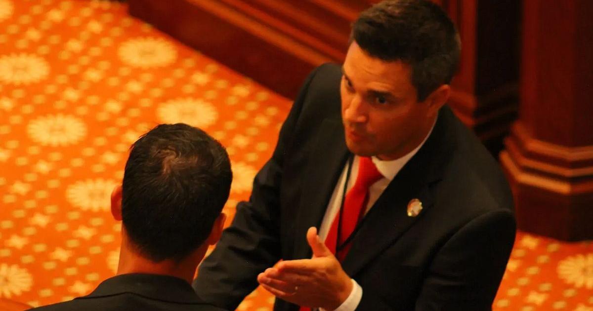 Illinois lawmaker welcomes possible Marine deployment after Supreme Court ruling