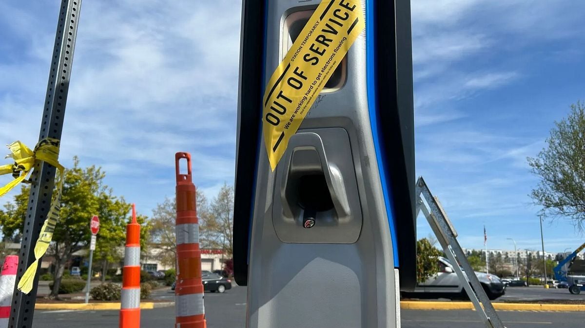 thecentersquare.com - TJ Martinell - Washington's EV efforts continue to face logistical challenges