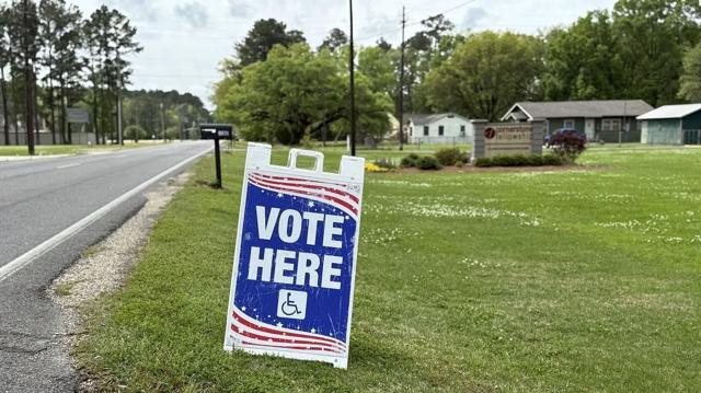 Justice Department sends election agents to Florida, Wyoming